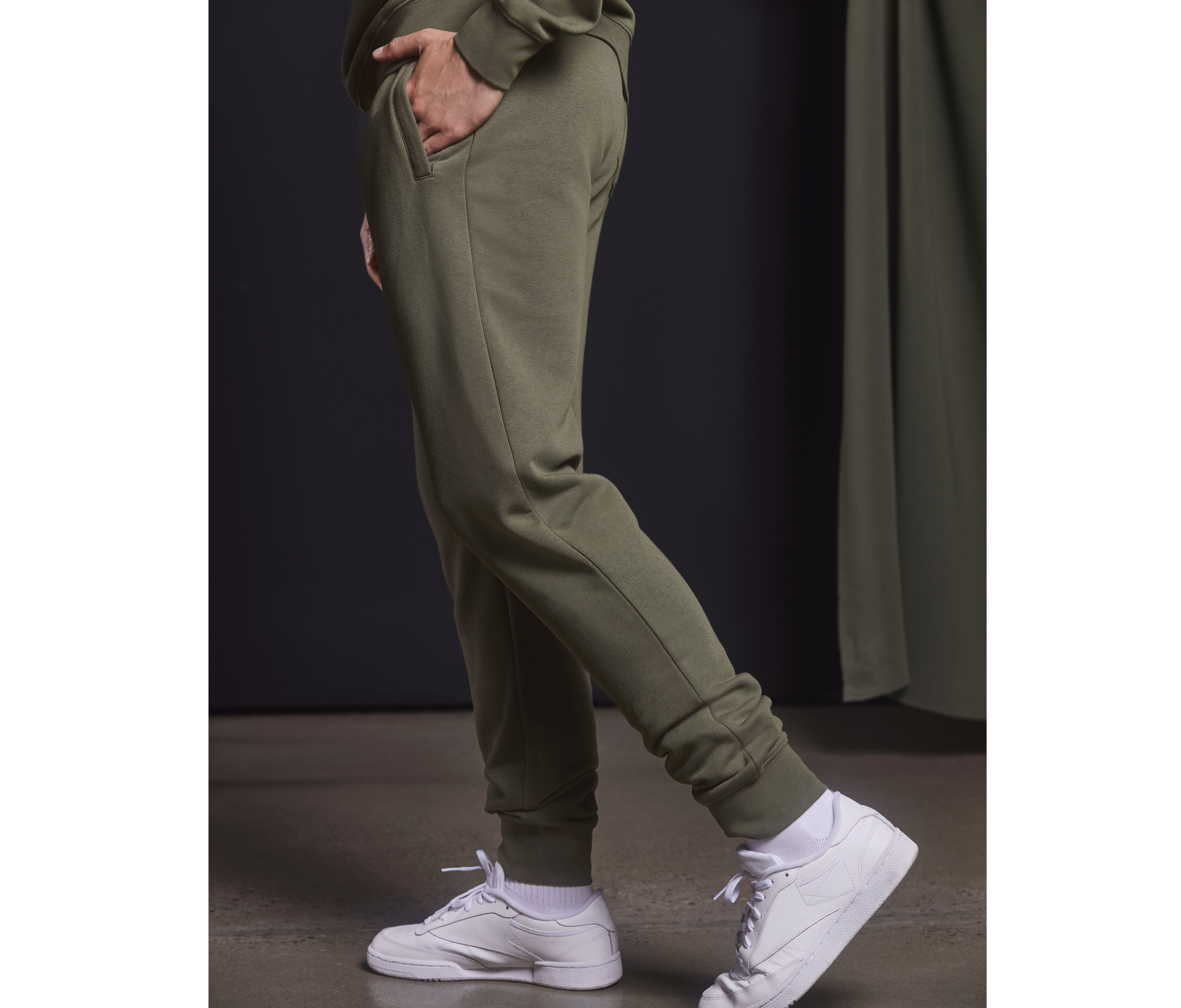 MEN'S AUTHENTIC JOG PANTS