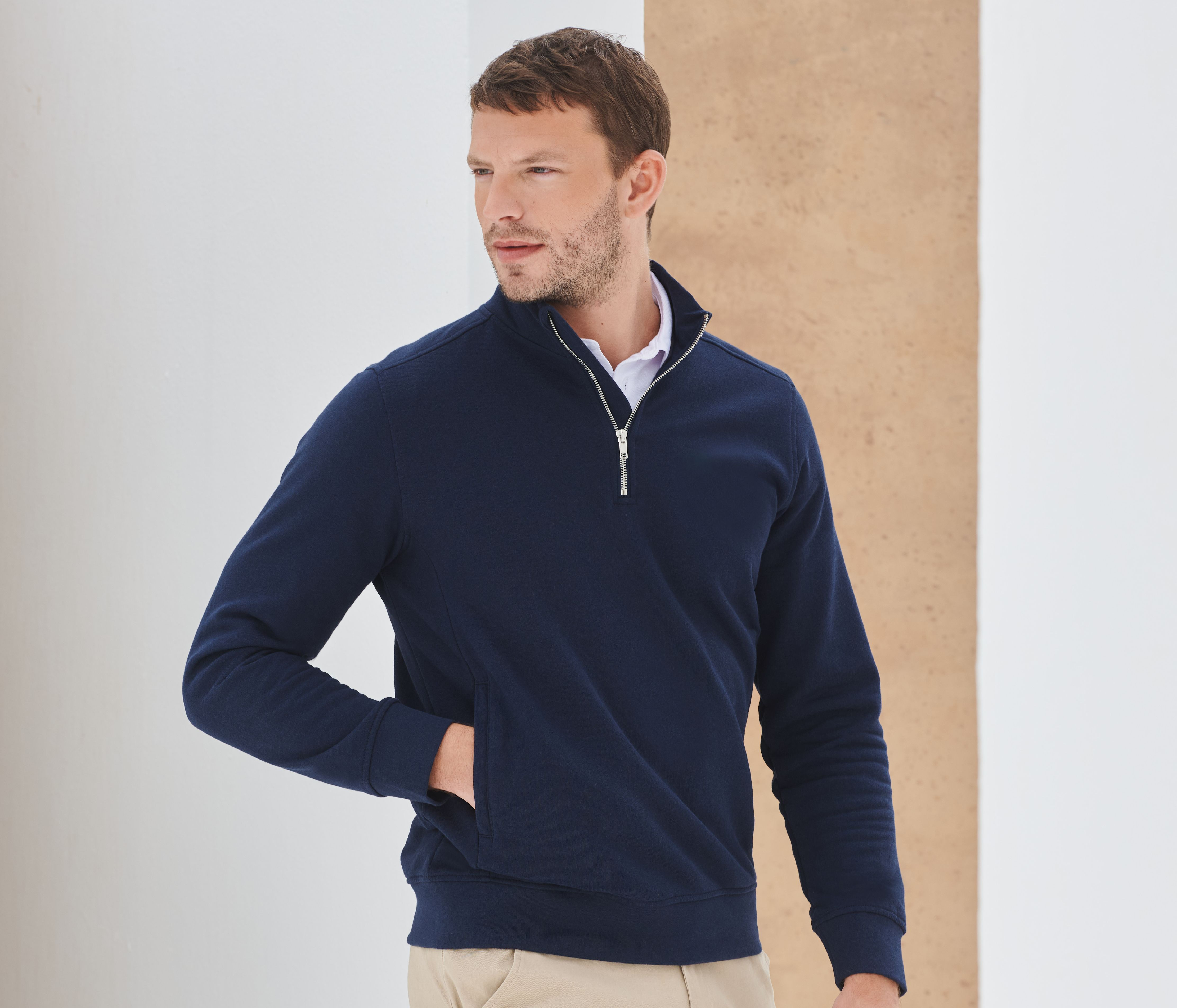 UNISEX SUSTAINABLE 1/4 ZIP SWEATSHIRT