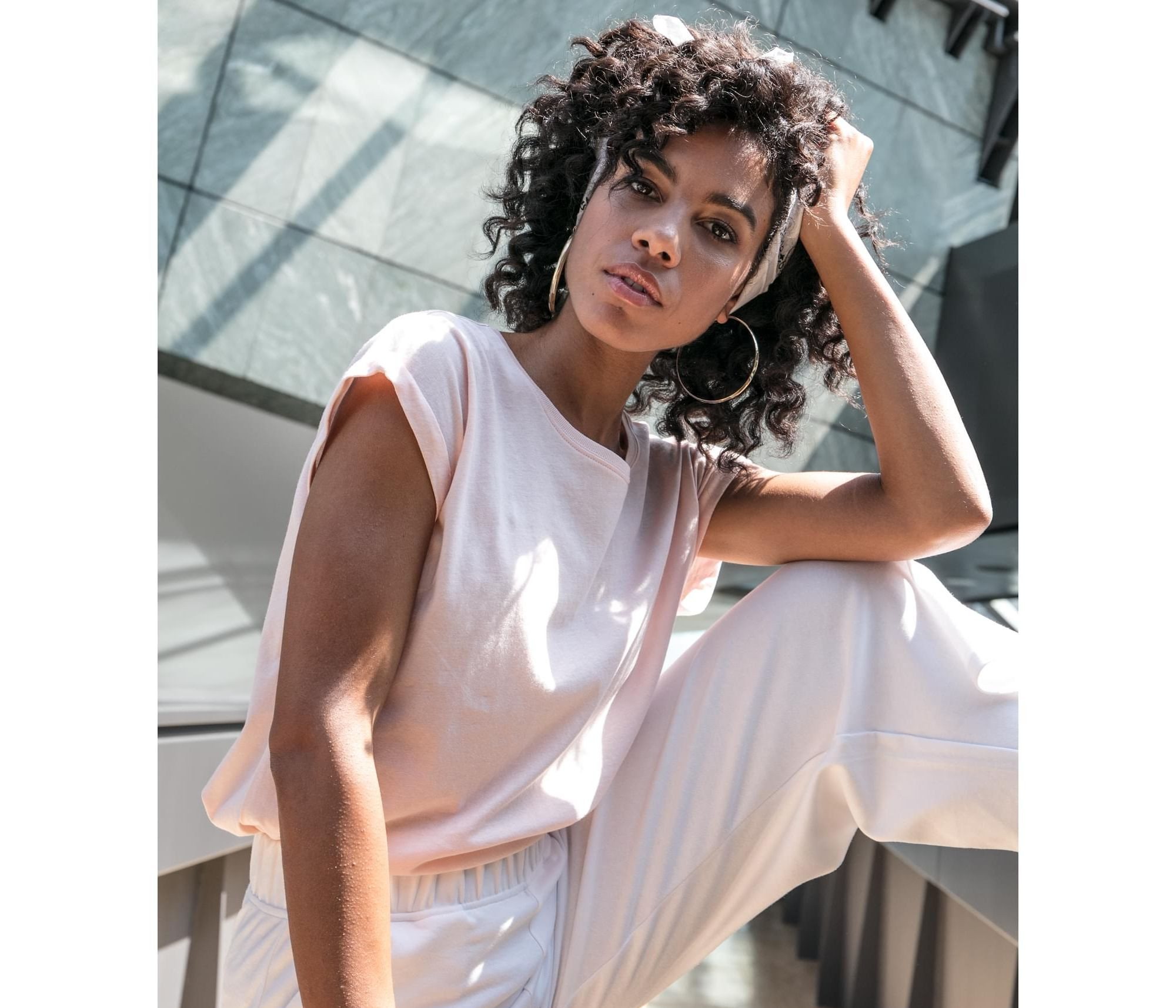 LADIES EXTENDED SHOULDER TEE