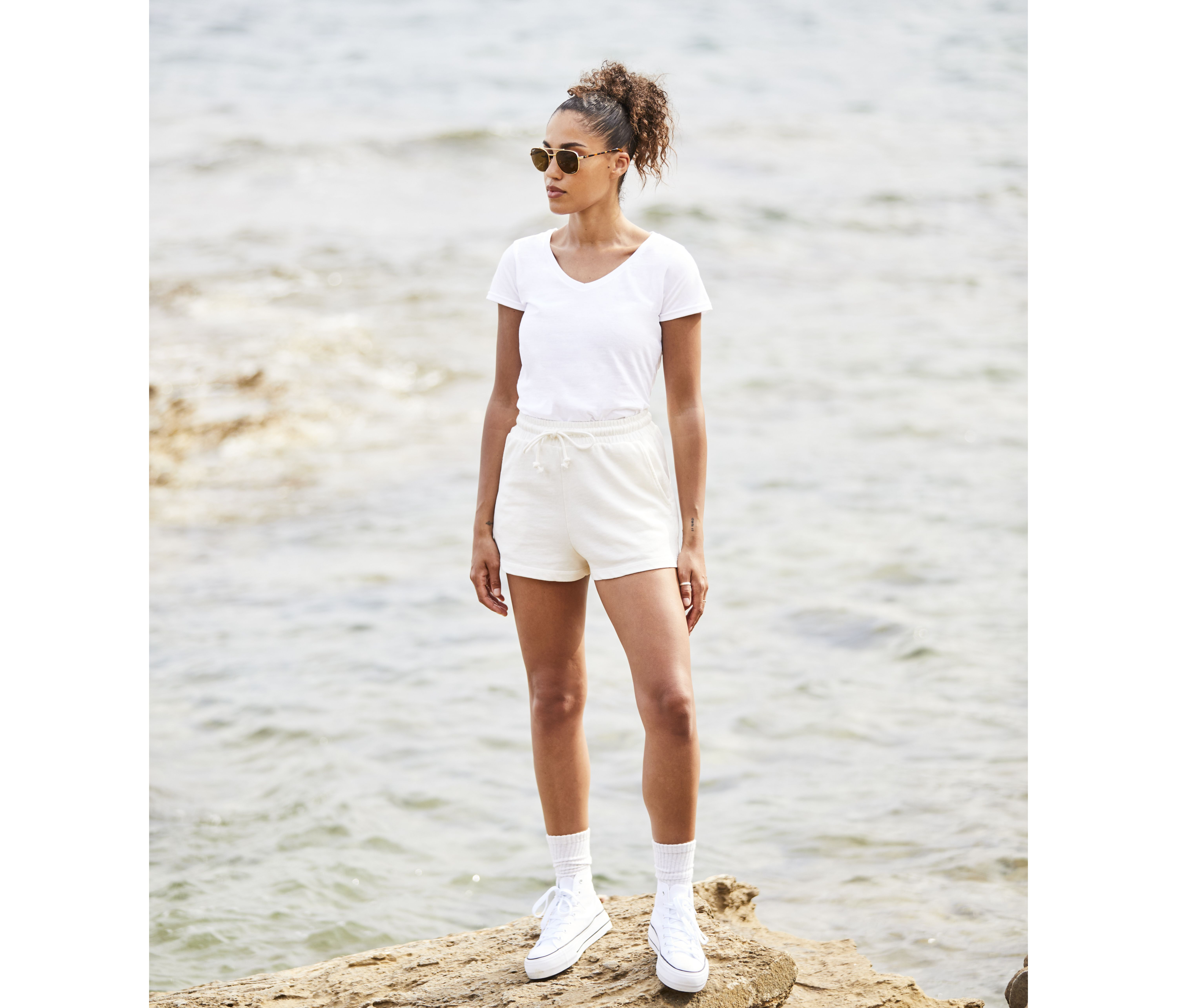 LADIES ICONIC 150 V-NECK T