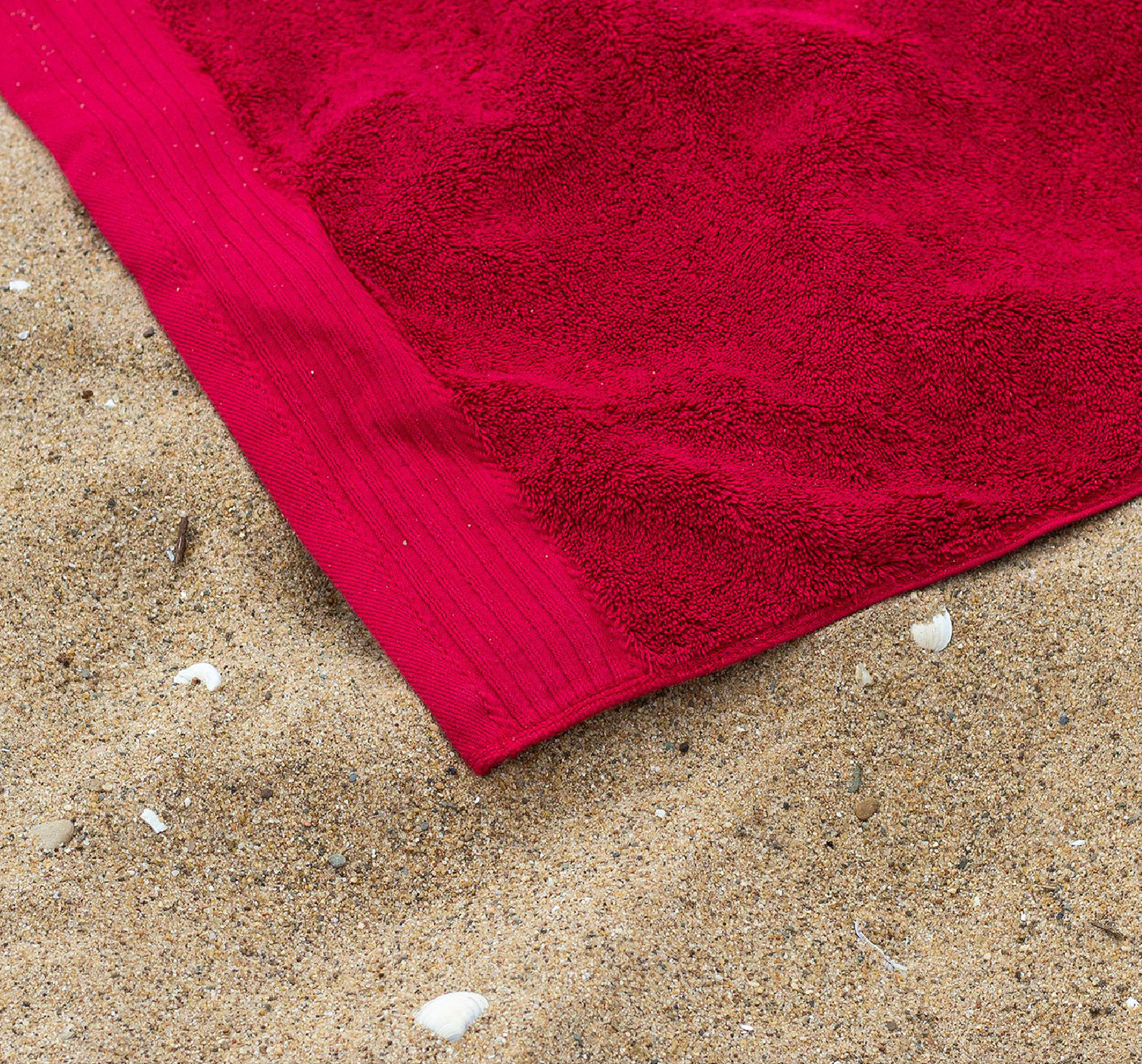 CLASSIC BEACH TOWEL