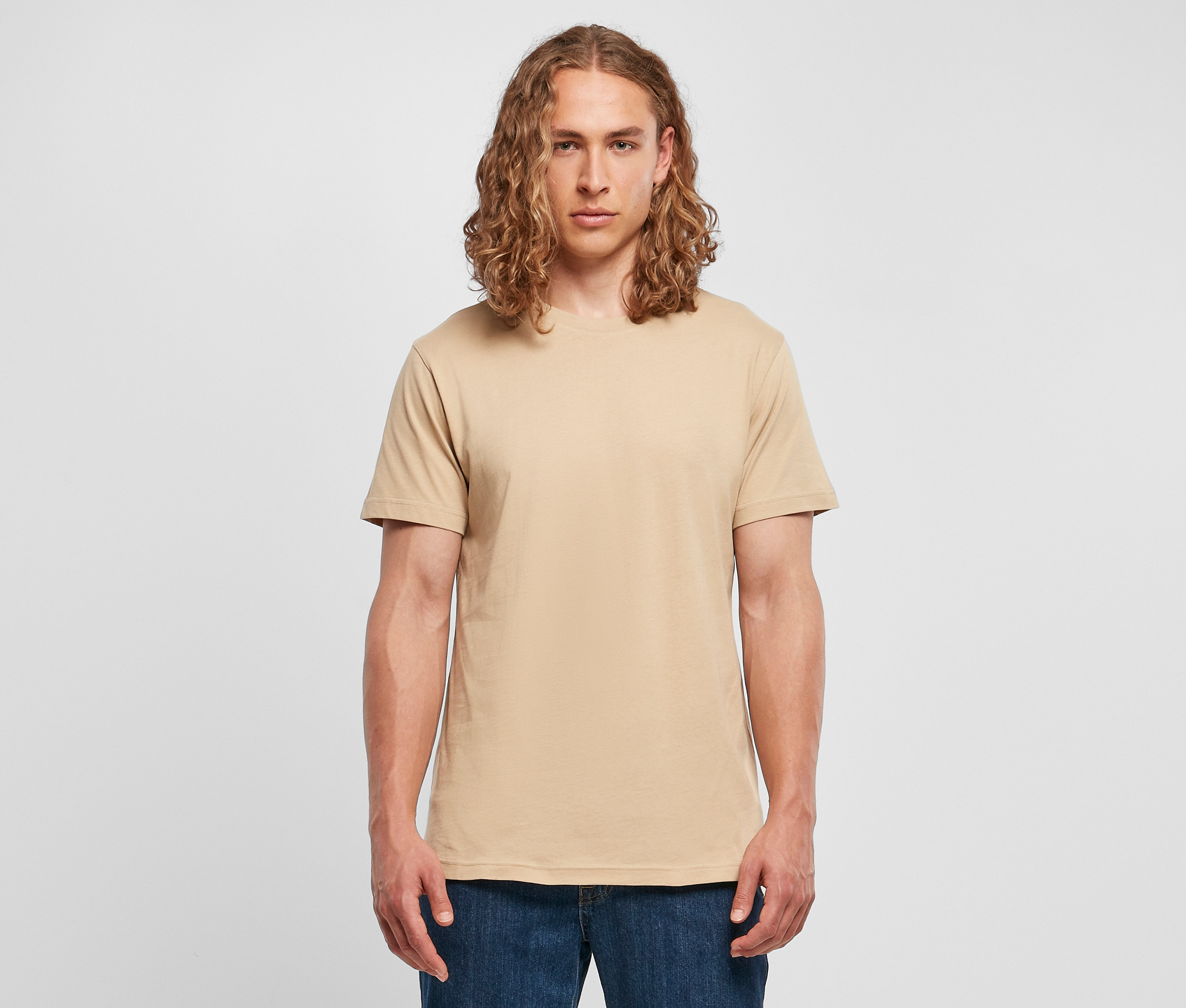 BASIC ROUND NECK T-SHIRT
