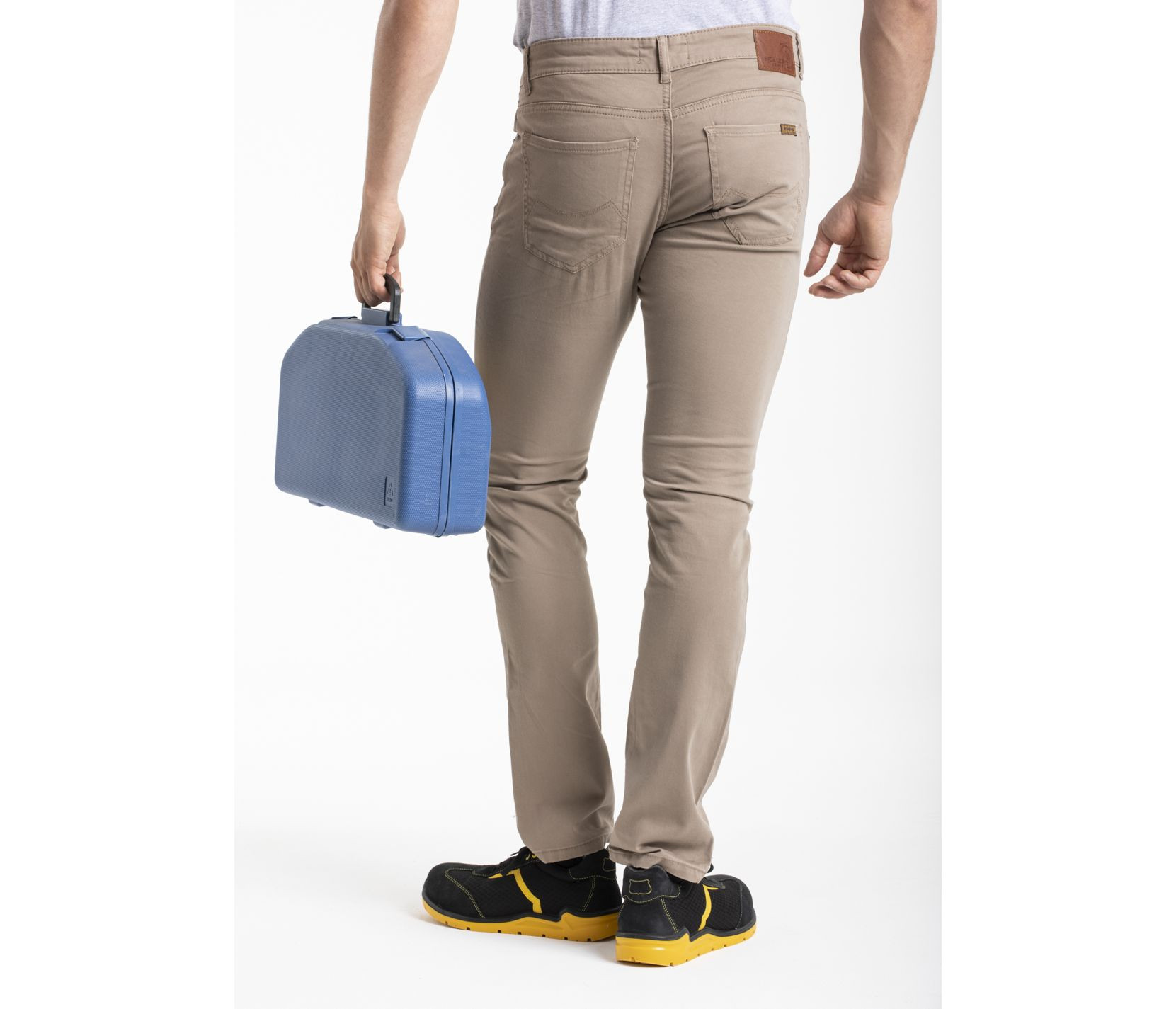 MEN'S FITTED JEANS