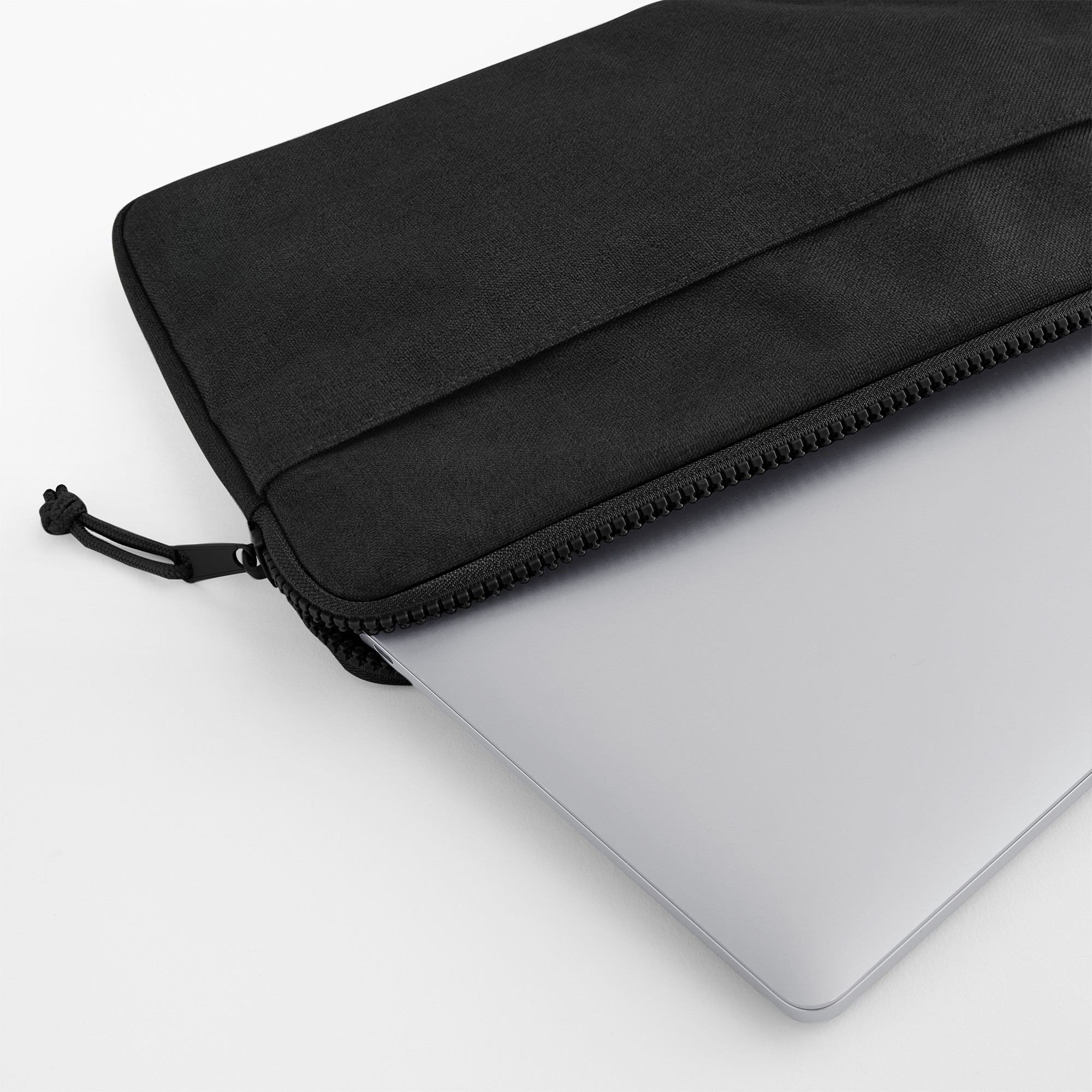 ESSENTIAL LAPTOP CASE 13''