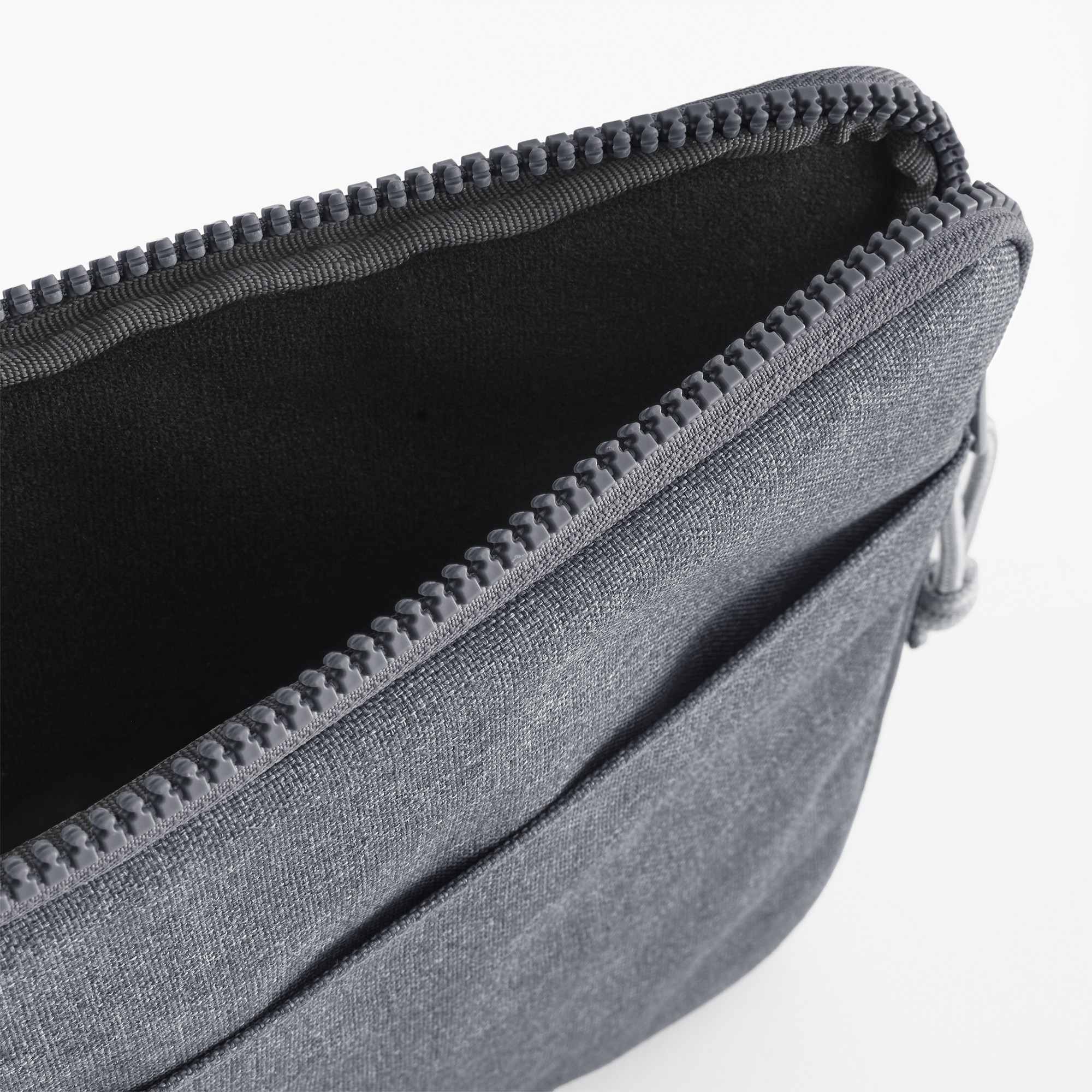 ESSENTIAL LAPTOP CASE 13''